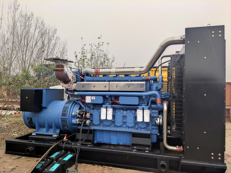 红河柴油发电机组更换机油时,应遵循哪些步骤?