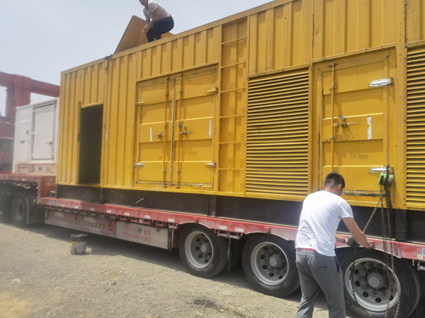 红河除了负载情况和发动机维护，还有哪些因素会影响 200kw 柴油发电机的油耗？