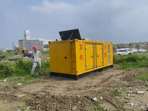 红河200KW柴油发电机机组每小时的油耗量受哪些因素影响?